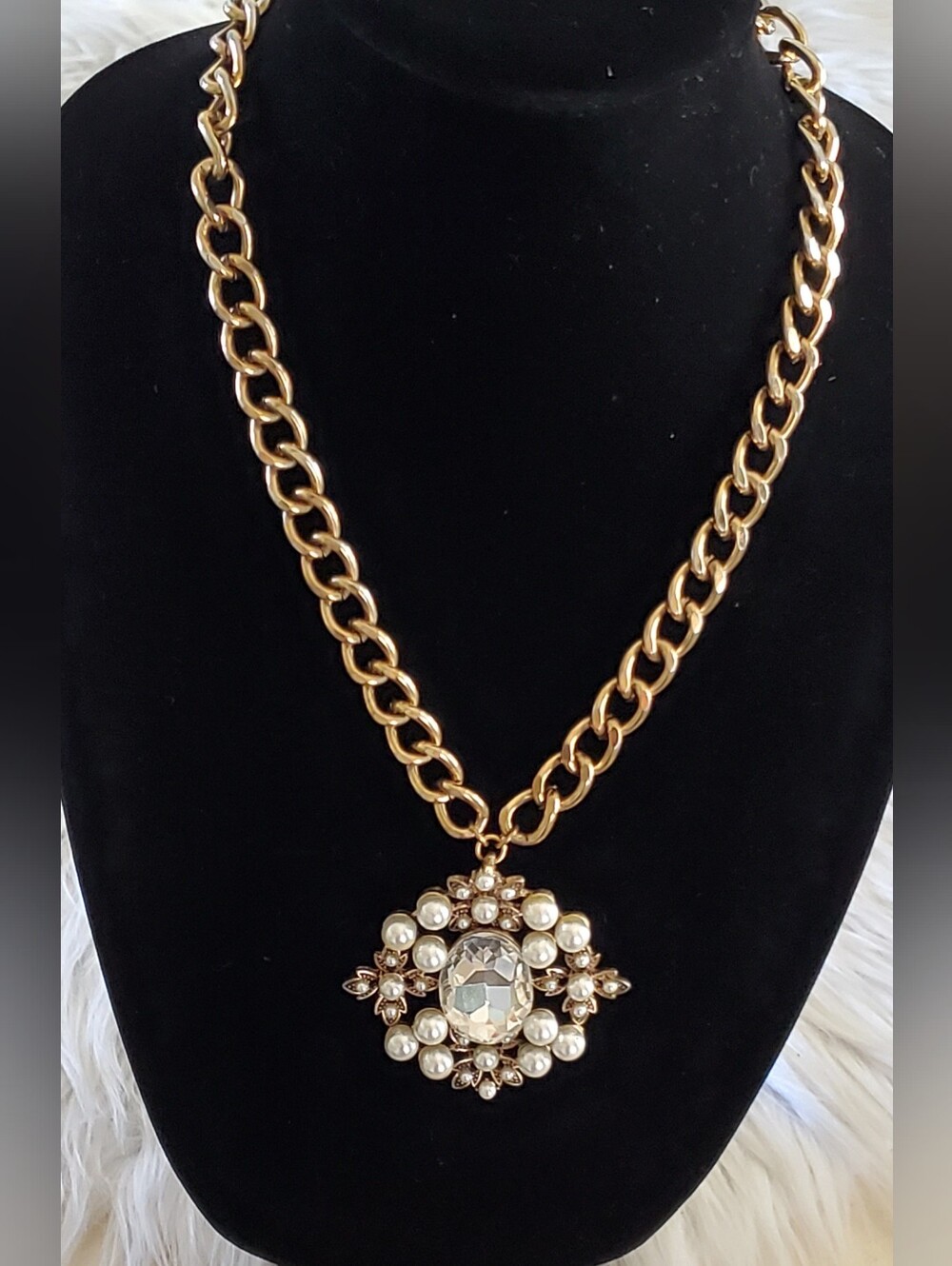 ​WHBM Gold Curb Chain Faux Pearl & Crystal Medallion Pendant Statement Necklace